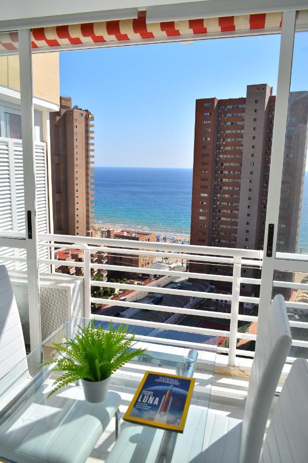 Los Caballos Vip Playa Levante Бенидорм Екстериор снимка