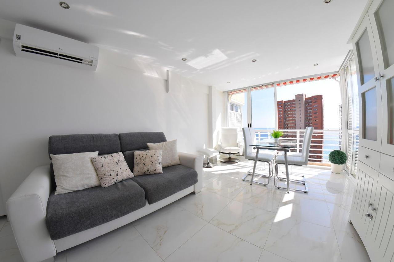 Los Caballos Vip Playa Levante Бенидорм Екстериор снимка